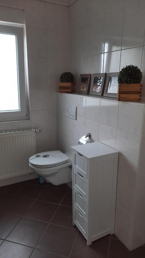 Ferienwohnung Am Kurpark Bad Camberg Exterior photo